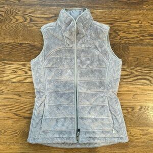 North Face Reversible Vest. Size small.